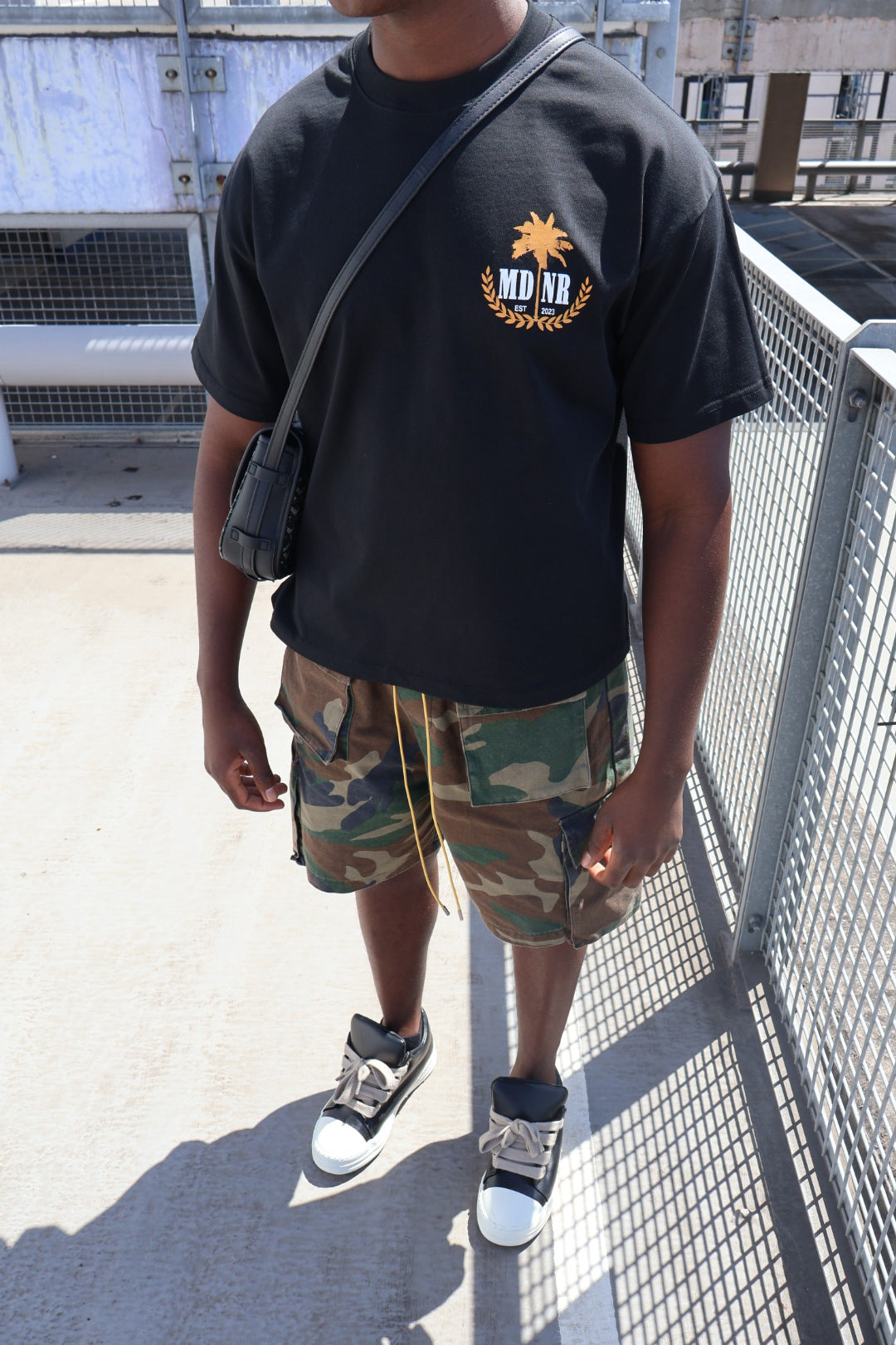 ‘Palm Tree’ T-shirt (Black/orange)
